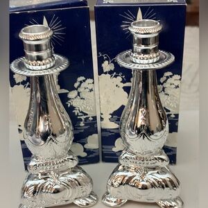 🦖 3 FOR $25 AVON 2 SILVER PLATED CANDLE HOLDERS BRAND NEW IN BOX MOONWIND COLOGN